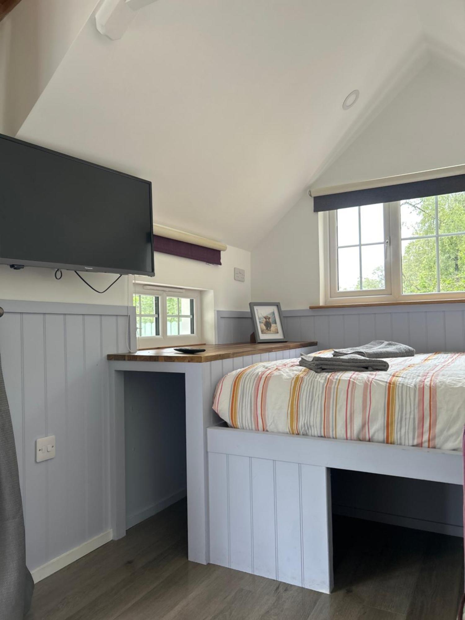 1Lochness Glam Lodges อินเวอร์เนส ภายนอก รูปภาพ
