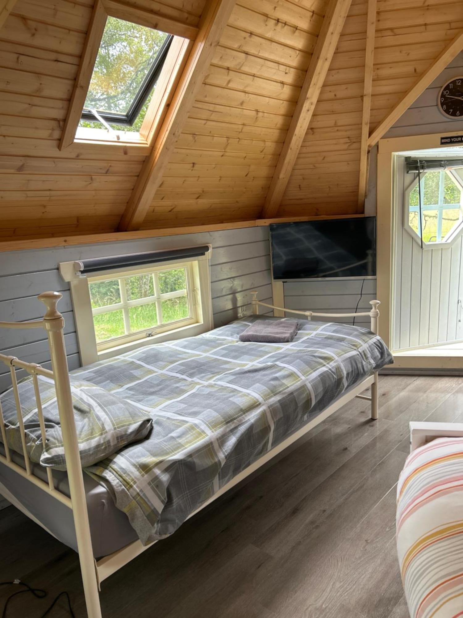 1Lochness Glam Lodges อินเวอร์เนส ภายนอก รูปภาพ