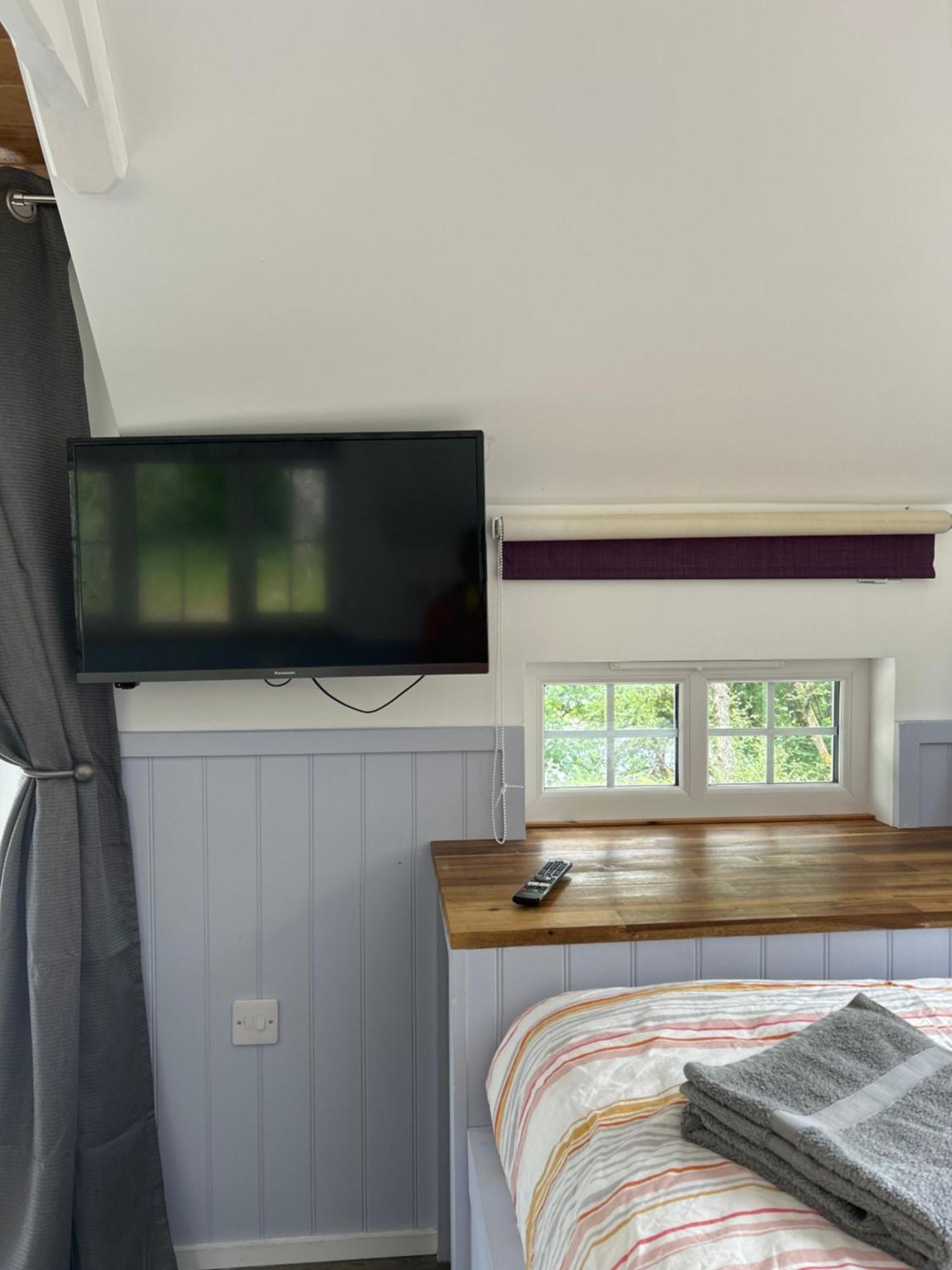 1Lochness Glam Lodges อินเวอร์เนส ภายนอก รูปภาพ